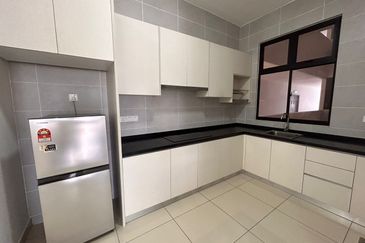 Twin Tower Residence