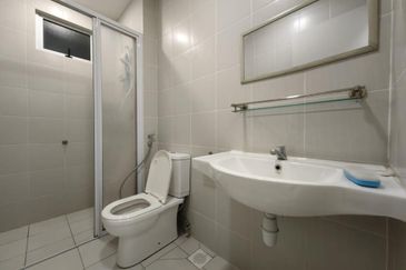 Meridin Bayvue Apartment