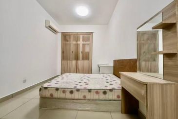 Meridin Bayvue Apartment