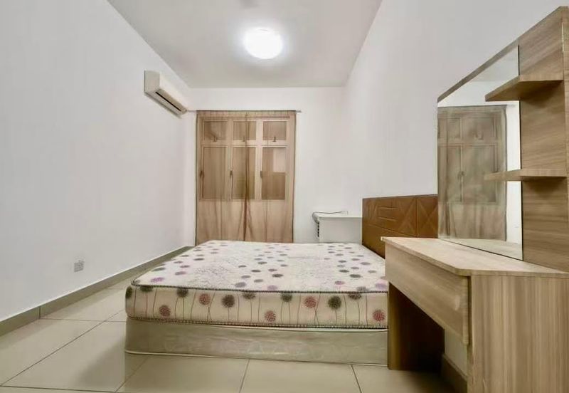 Meridin Bayvue Apartment