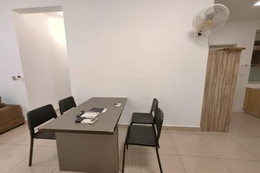 Meridin Bayvue Apartment