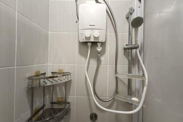 Meridin Bayvue Apartment