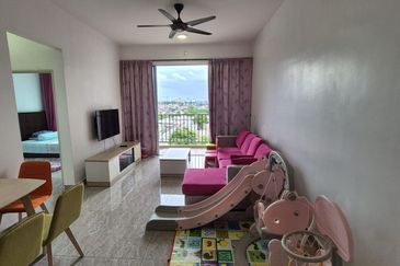 Dedaun Hijau (Greenfield Regency)