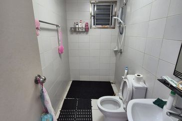 Dedaun Hijau (Greenfield Regency)