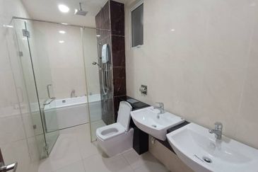 Paragon Suites @ CIQ