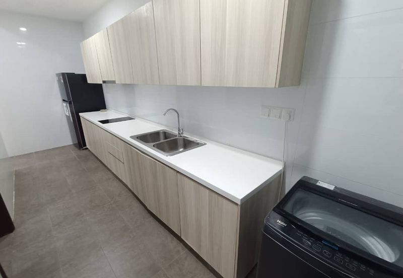 Paragon Suites @ CIQ