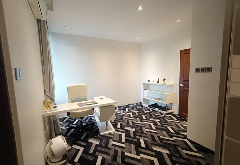 D'Summit Residences @ Kempas Utama