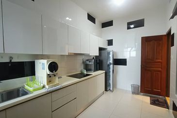 D'Summit Residences @ Kempas Utama