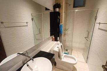 D'Summit Residences @ Kempas Utama