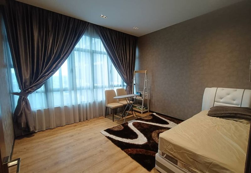 D'Summit Residences @ Kempas Utama