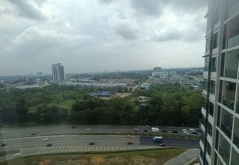 D'Summit Residences @ Kempas Utama