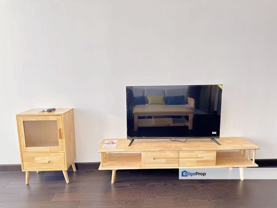 5 min walk to C.I.Q / Mall beneath / Cinema/ Facilities/ 1 Car Park, Johor, Johor Bahru