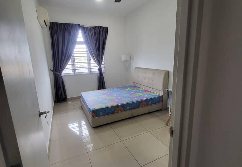 Meridin Bayvue Apartment