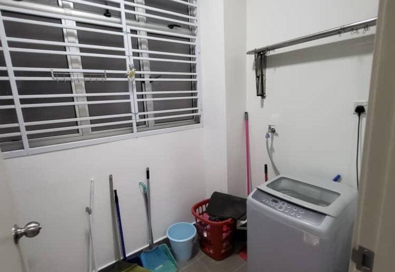 Meridin Bayvue Apartment