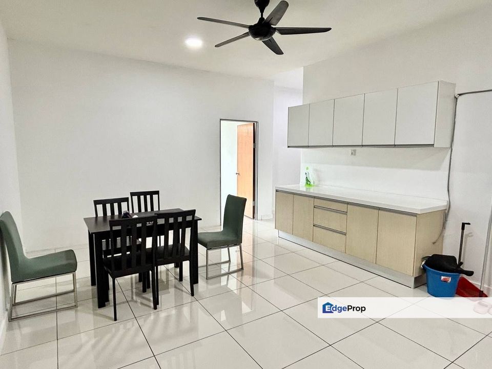 Ground floor rare unit for sale, 4bedrooms roi 6%, Johor, Johor Bahru