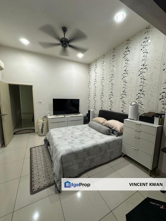 For Sale / 2 Storey Bungalow / Fully Extend Unit, Johor, Kulai