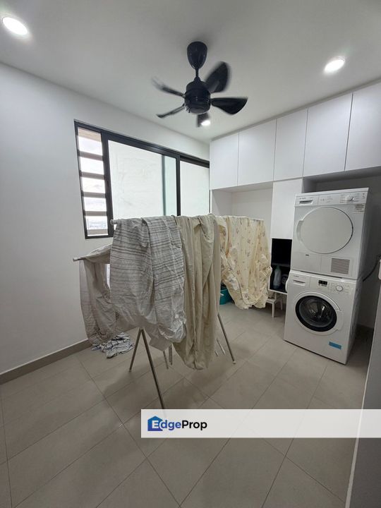 Luxury Fully Renovated & Furnished Condominium The Astaka for Sale, Johor, Johor Bahru