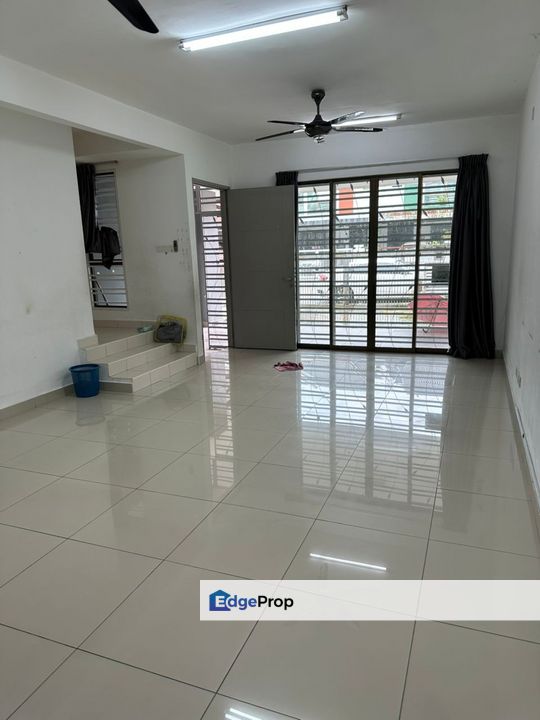 Ulu Tiram / Jalan Tiram / Bandar Tiram / 2Storey Terrace House, Johor, Ulu Tiram