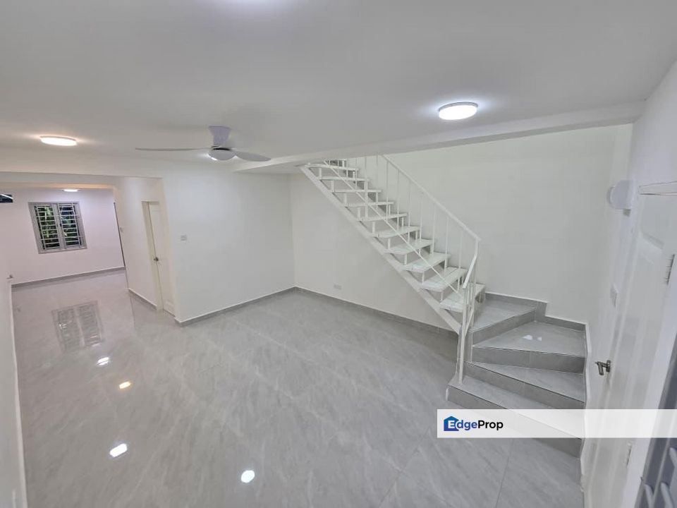 Pasir Gudang / Cahaya Masai / Double Storey Middle Low Cost House, Johor, Pasir Gudang