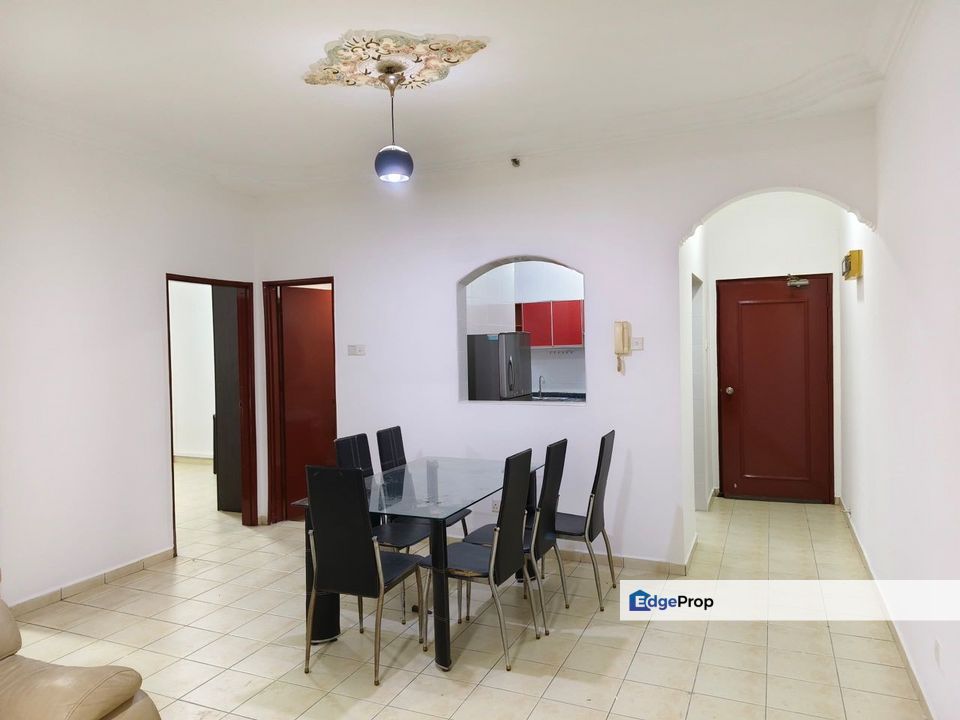 Johor Bahru / Plentong / Parc Regency Apartment , Johor, Plentong