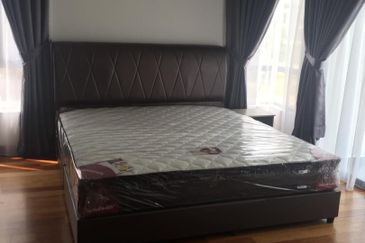 The Canal Garden South, Horizon Hills