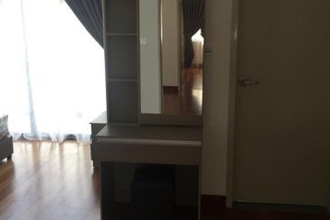 The Canal Garden South, Horizon Hills