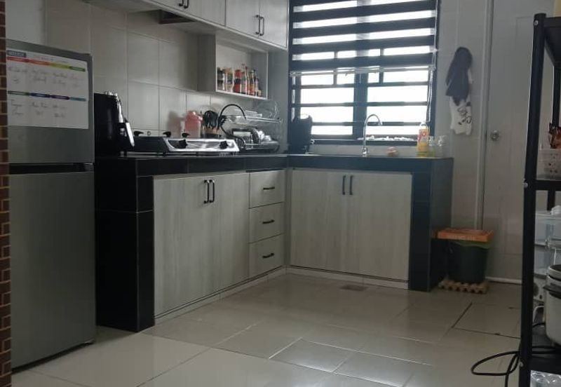 TAMAN BAYU INDERA, LUKUT