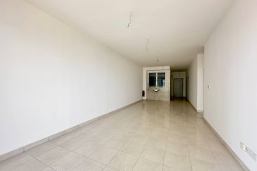 New Condition • Low Floor • 2 Parking Same Level — Vista Hijauan Kajang RM385K