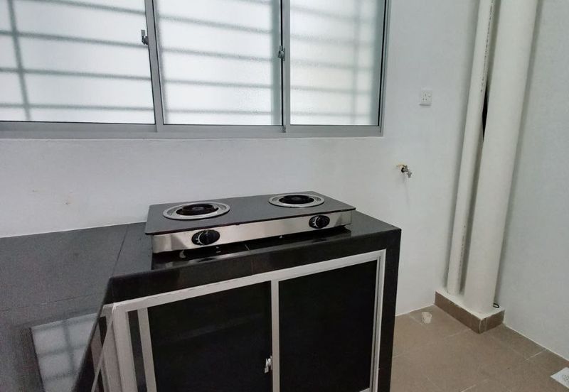 FOR RENT | Walking to LRT • 3R2B • End Unit • RM1,800