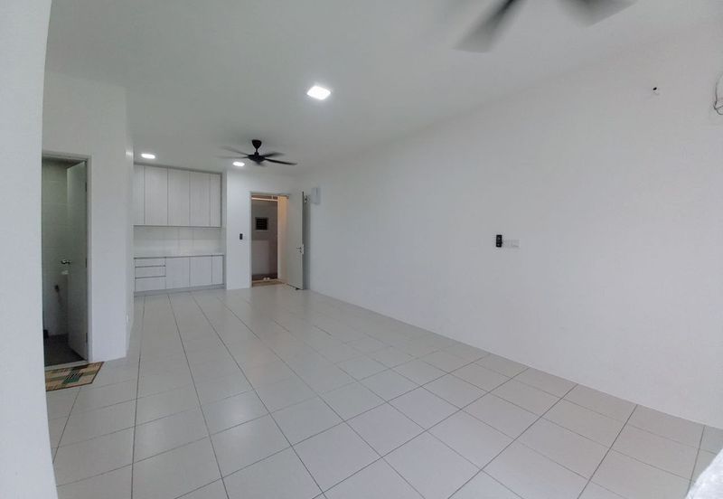 FOR RENT | Walking to LRT • 3R2B • End Unit • RM1,800