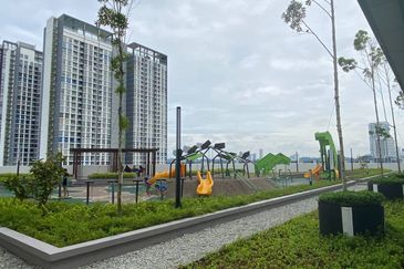 PR1MA Lakefront Homes