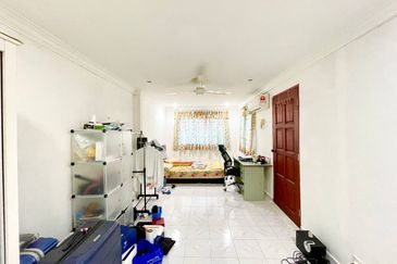 Double Storey Corner Lot – Bandar Utama Batang Kali