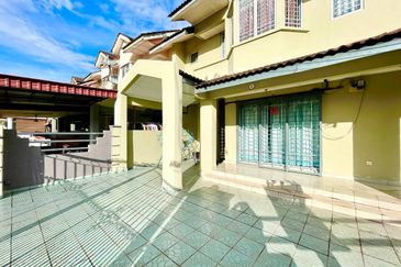 Double Storey Corner Lot – Bandar Utama Batang Kali