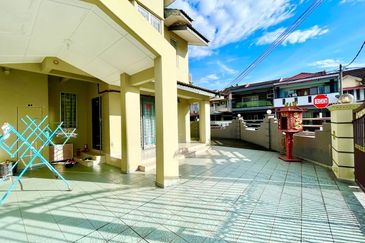 Double Storey Corner Lot – Bandar Utama Batang Kali