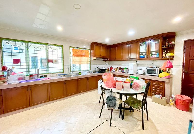 Double Storey Corner Lot – Bandar Utama Batang Kali