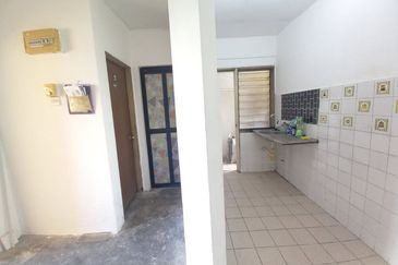 PPR Intan Baiduri, Kepong Utara – For Sale RM160K Nett
