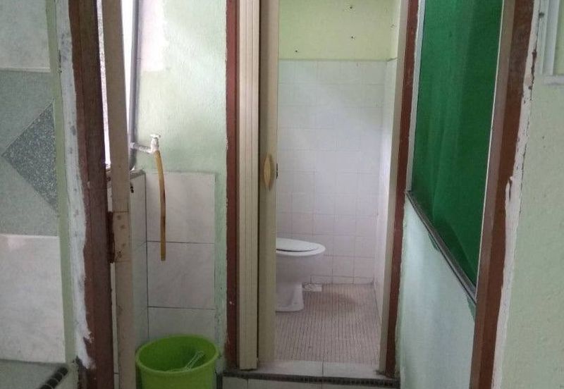 Pangsapuri Sri Anggerik 2, Bukit Sentosa – RM59,000