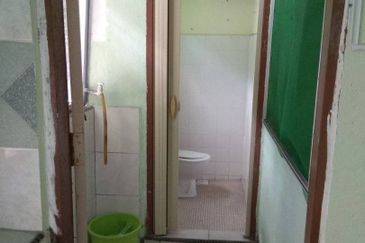 Pangsapuri Sri Anggerik 2, Bukit Sentosa – RM59,000