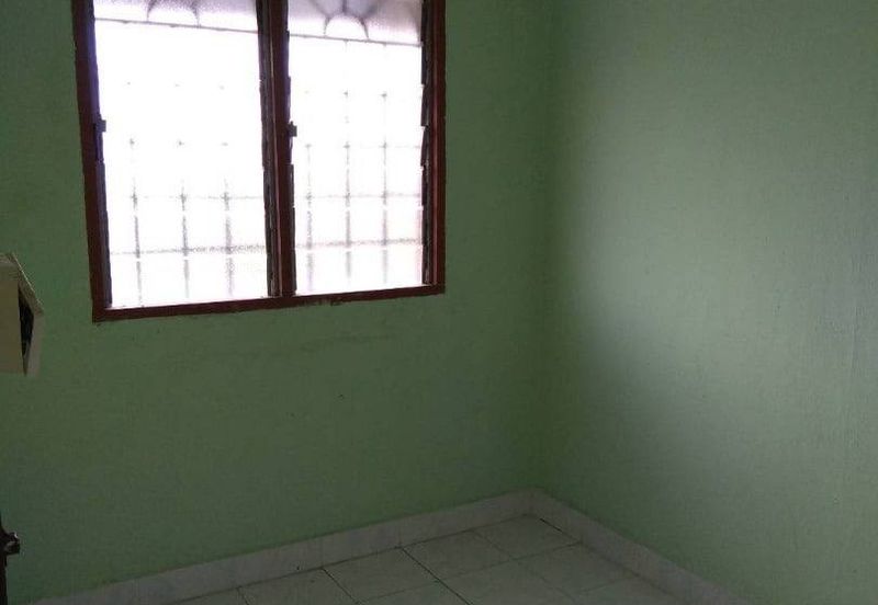 Pangsapuri Sri Anggerik 2, Bukit Sentosa – RM59,000