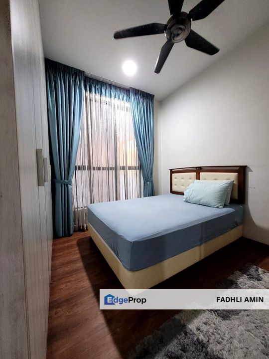 Lakepark Residence Selayang Condominium For Sale Facing Swimming Pool Price Reduced, Selangor, Selayang