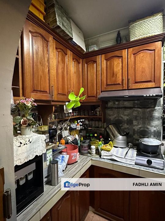 Apartment Sri Astana Taman Selayang First Floor Unit For Sale 4 Bedrooms Near MRR2 & DUKE, Selangor, Selayang