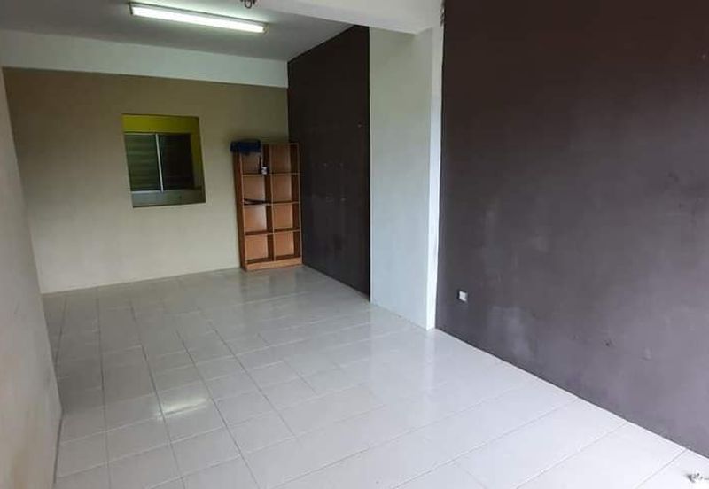 Kristal Heights Apartment