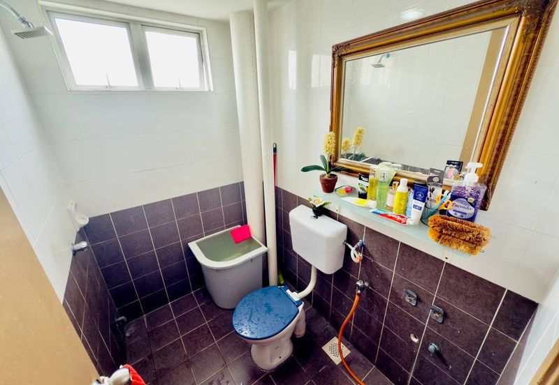 Pangsapuri Saujana, Gombak