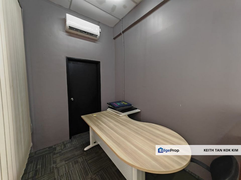 Fully Furnished Ready to Move in Office@ Pusat Perniagaan Putra Sentosa, Bukit Baru Ayer Keroh., Melaka, Melaka Tengah