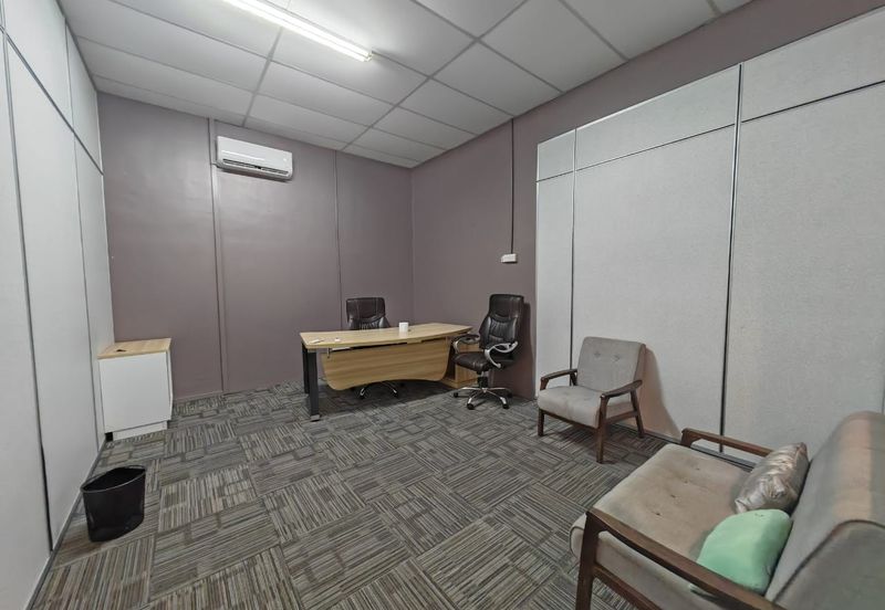 Fully Furnished Ready to Move in Office@ Pusat Perniagaan Putra Sentosa, Bukit Baru Ayer Keroh.