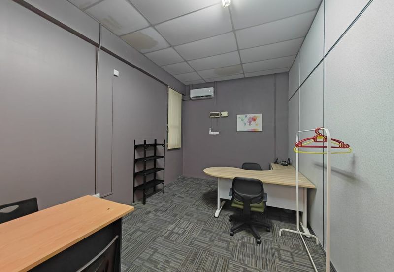 Fully Furnished Ready to Move in Office@ Pusat Perniagaan Putra Sentosa, Bukit Baru Ayer Keroh.
