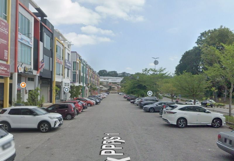 Fully Furnished Ready to Move in Office@ Pusat Perniagaan Putra Sentosa, Bukit Baru Ayer Keroh.