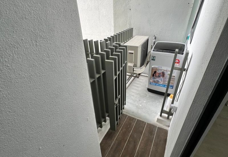 The Colony by Infinitum