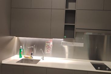 EXSIM | Ceylonz Suites