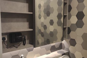 EXSIM | Ceylonz Suites